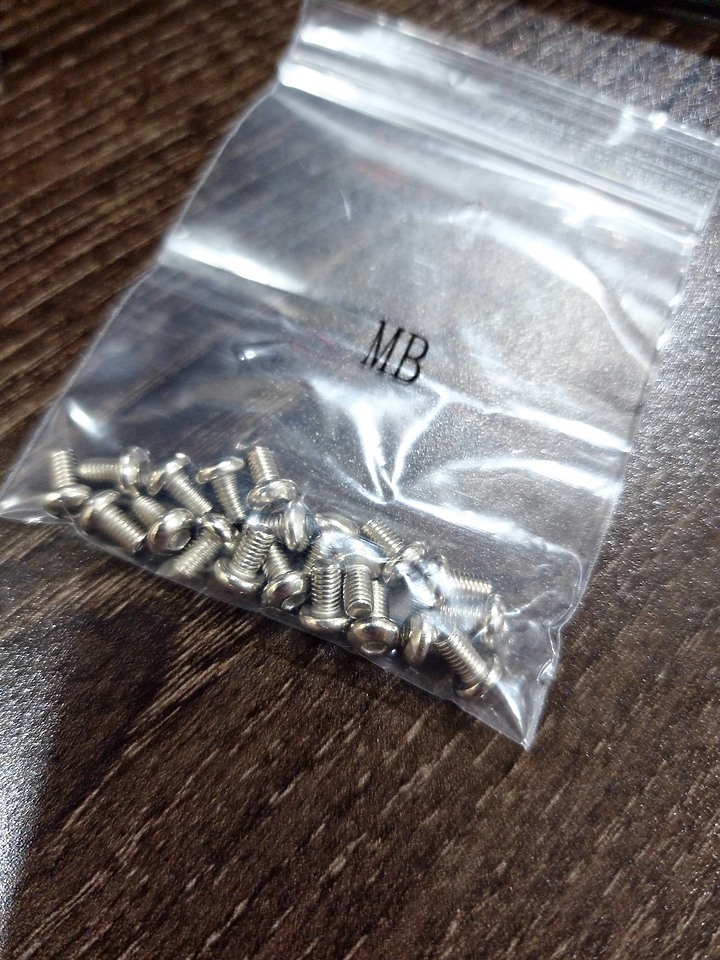 點我看大圖 abee Pixel One - 360度萬元等級鋁金屬像素風 8bit 給我拼一隻兔子行嗎?₍ᐢ⑅ᐢ₎