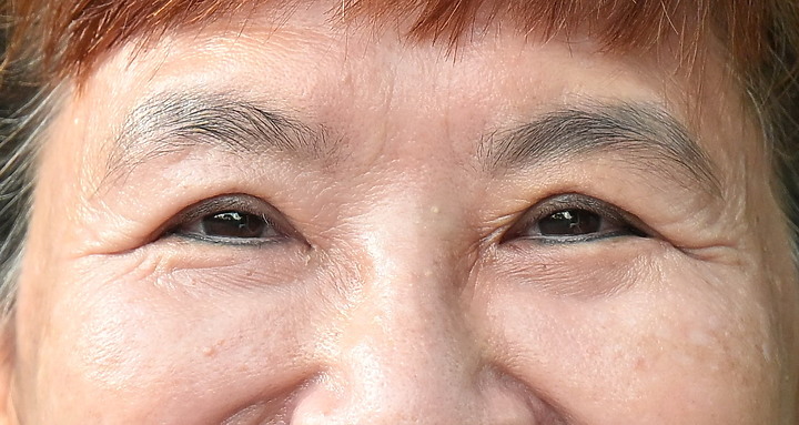Nikon Z8的柔化肌膚表現非常好，自然不做作。