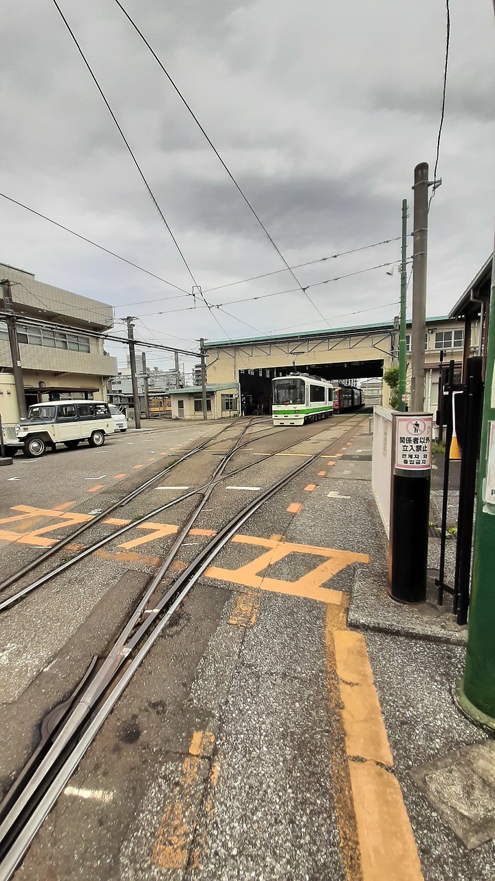 2023 日本東京 8天7夜 (2023/4/23 ~ 4/30) 4/24 第二天 都電荒川電車線+巢鴨商店街+鬼子母神堂+早稻田大學