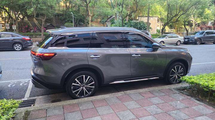終於輪到我開箱了！ 2023年式 QX60