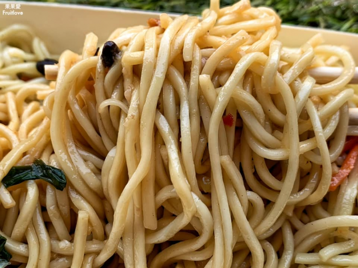 台中美食-每天都座無虛席，沒早起是吃不到的銷魂爌肉飯