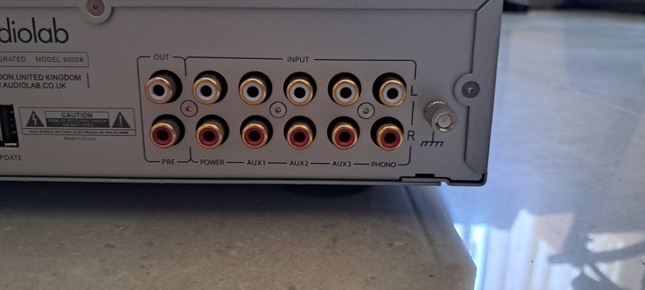 買的音響線線不懂怎裝