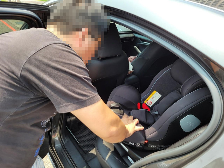 #開箱 Recaro salia 125 安全汽座分享!!