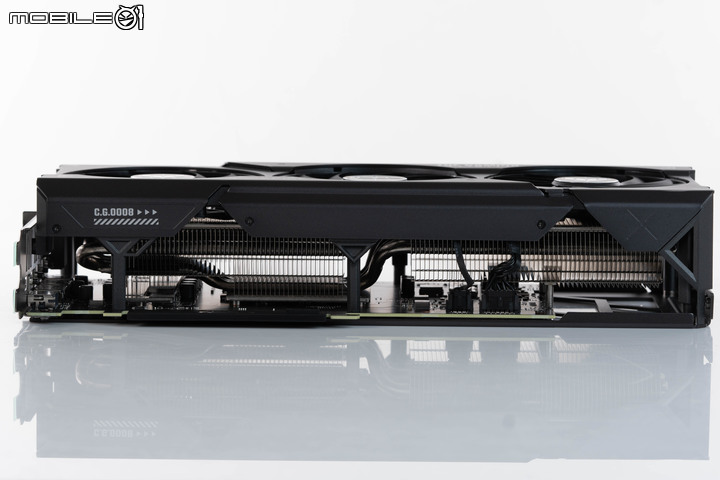 華碩 TUF GeForce RTX 4060 Ti O8G GAMING 顯示卡開箱實測 小顯卡裝大風扇真的有幫助?