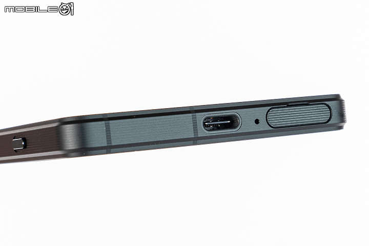 Sony Xperia 1 V初步體驗｜變化存同求異、不走大底更有α味！