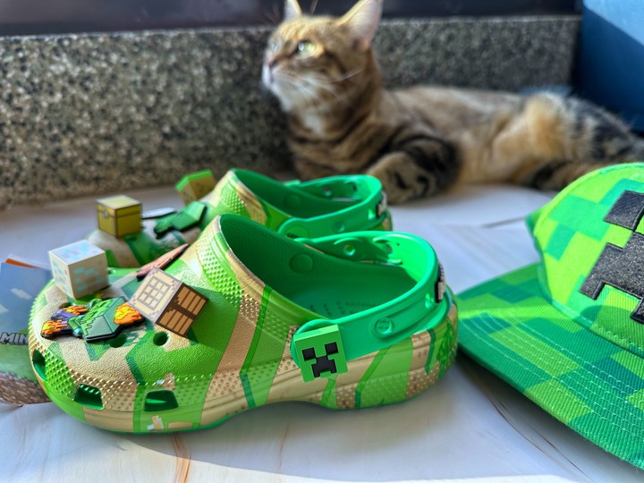 【開箱】Crocs Minecraft 麥塊我的世界童鞋