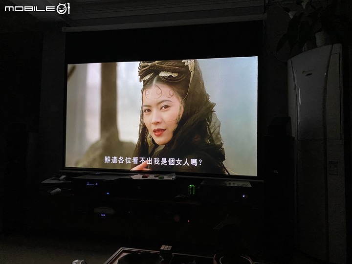 遊戲電影兩不誤的BENQ X3000i投影機