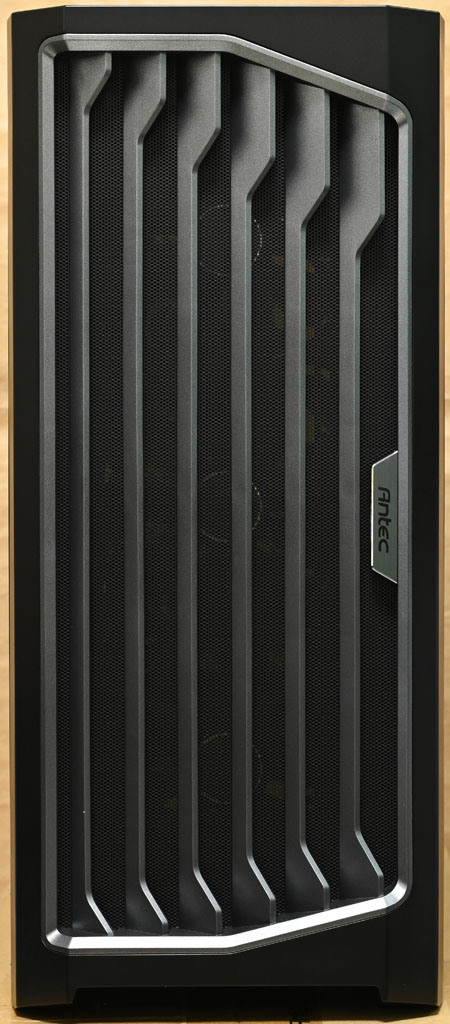 點我看大圖 Antec Performance 1機殼開箱