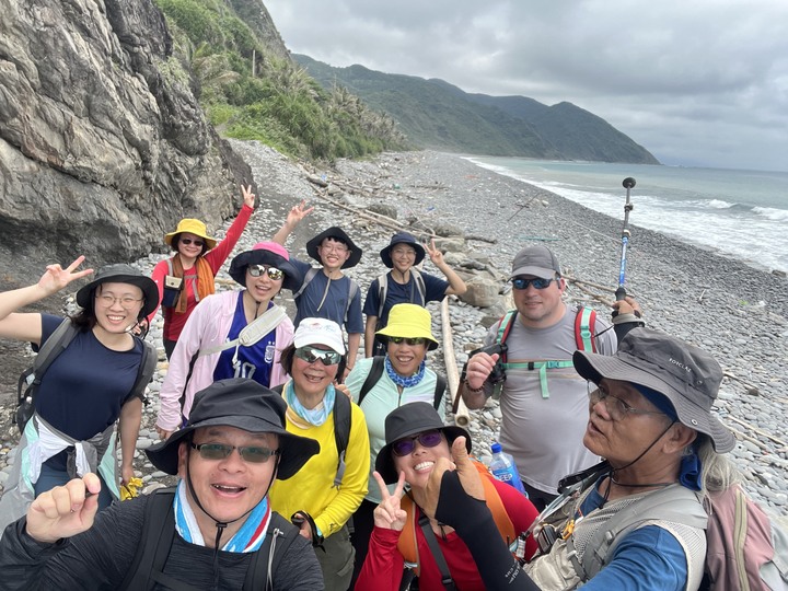 阿塱壹古道 (琅嶠卑南古道)