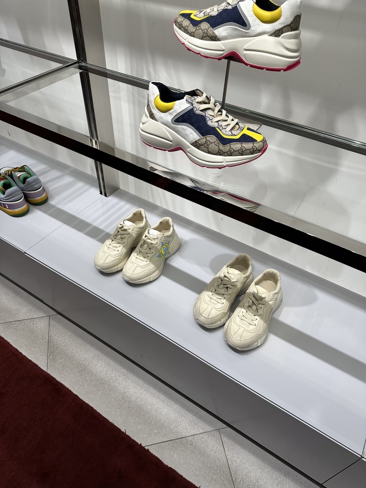 「開箱」GUCCI TIGER sneakers