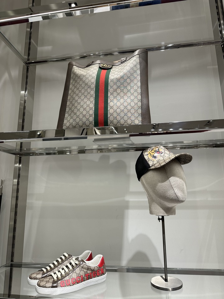 「開箱」GUCCI TIGER sneakers