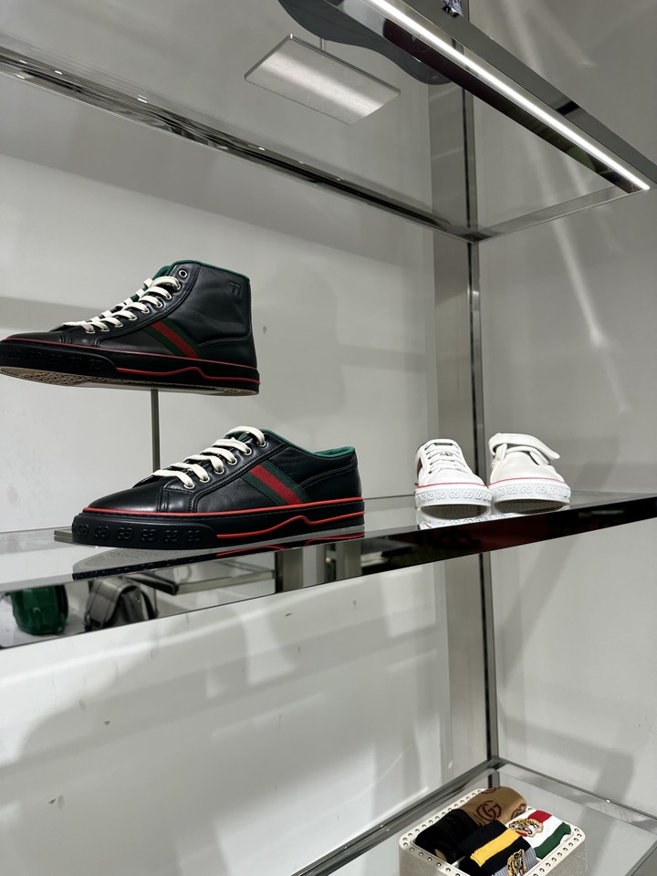 「開箱」GUCCI TIGER sneakers
