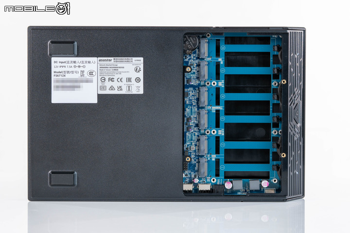 ASUSTOR FLASHSTOR 12 Pro FS6712X NAS 開箱實測 10G 網路搭配全 SSD 配置提供高速存取快感