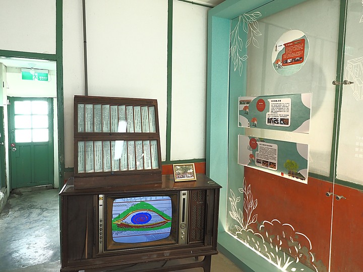 北投 中心新村與舊雙溪河步道 — 全臺唯一溫泉軍醫系統眷村，附掛市區內大片青翠稻田