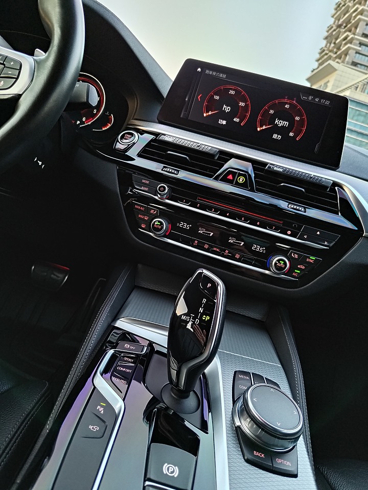 [五年養車分享-下集] 2018 BMW G30 530d-底盤動力升級