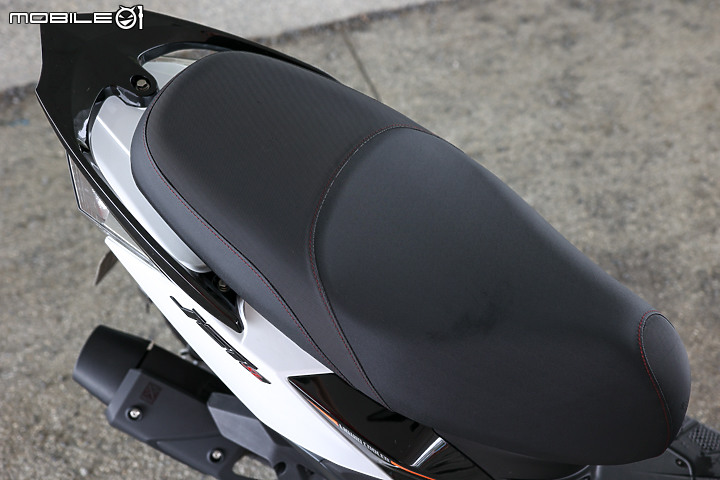 SYM JET SL TCS 試駕｜強化安全不漲價 升級就在細節裡