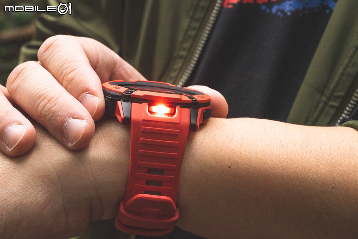 Garmin INSTINCT 2X Solar 本我系列錶款開箱｜首度導入LED手電筒、高CP值探險鉅作！