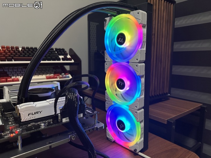 磁吸串接!ThermalTake 耀影 SWAFAN EX12 RGB 風扇