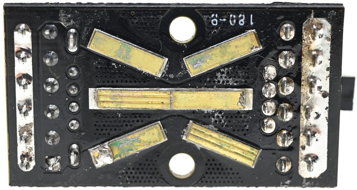 點我看大圖 CableMod 180度12VHPWR轉接頭(B款)開箱測試