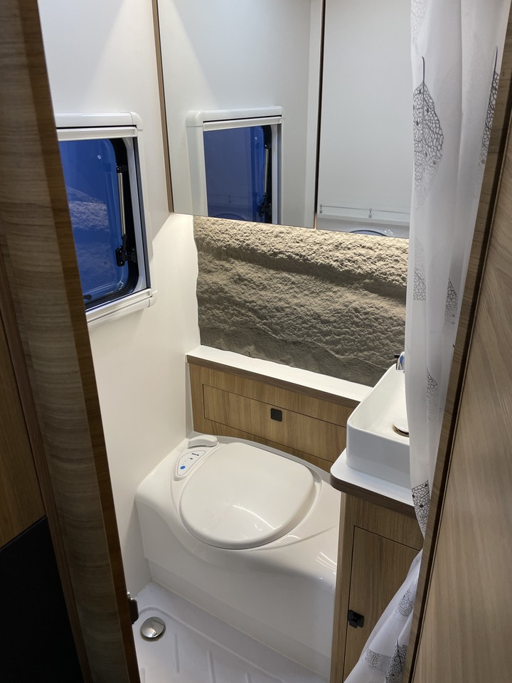 參觀上海國際房車旅遊博覽會 (露營車)