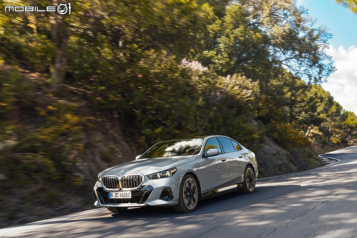 【海外新訊】BMW大改款5系列/純電i5正式發表,內外觀與數位科技全面進化、純電i5動力突破六百匹!
