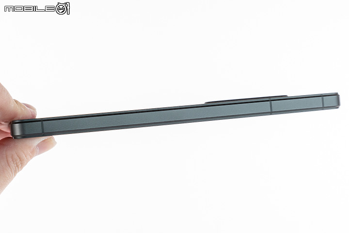 Sony Xperia 1 V初步體驗｜變化存同求異、不走大底更有α味！