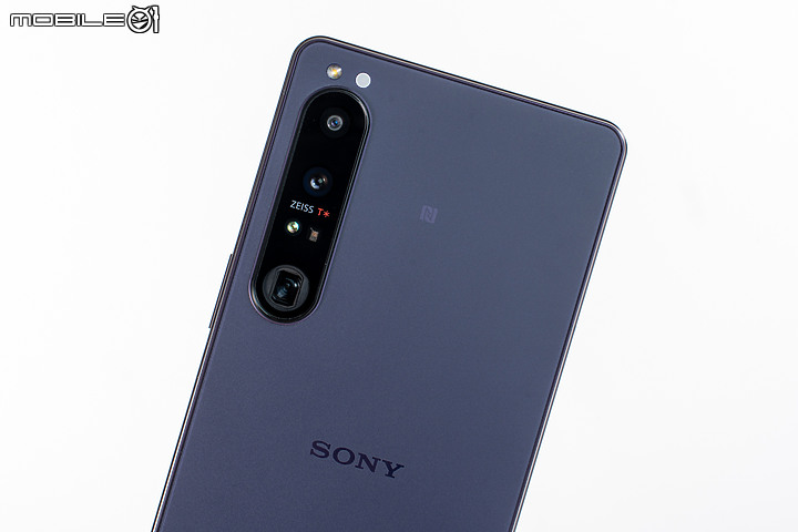 Sony Xperia 1 V初步體驗｜變化存同求異、不走大底更有α味！
