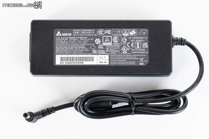 ASUSTOR FLASHSTOR 12 Pro FS6712X NAS 開箱實測 10G 網路搭配全 SSD 配置提供高速存取快感