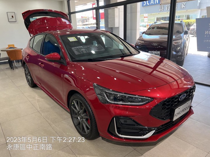 有人買FOCUS Wagon Vignale卻改Wagon ST-LINE 前保嗎?