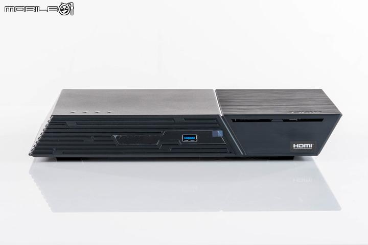 ASUSTOR FLASHSTOR 12 Pro FS6712X NAS 開箱實測 10G 網路搭配全 SSD 配置提供高速存取快感