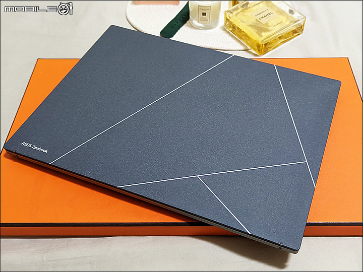 ZenBook 001？？！！UX5304好輕筆電