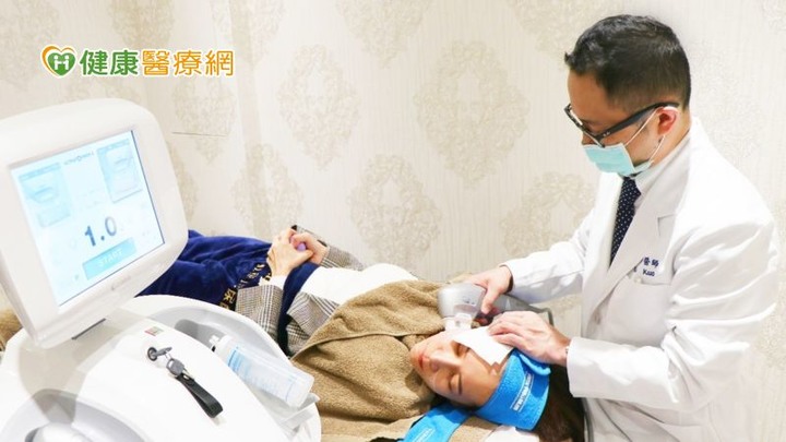 點我看大圖 非侵入拉提,母親節帶媽咪變身美麗「佳」人