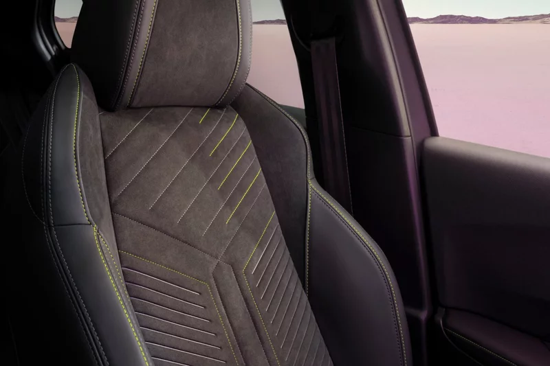 小改款Peugeot 2008發表!造型細修續戰、純電式樣優化續航能力