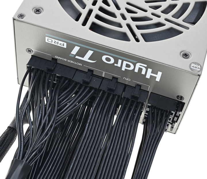 點我看大圖 FSP Hydro Ti PRO 1000W ATX3.0 PCIE5.0鈦金全模組化電源開箱