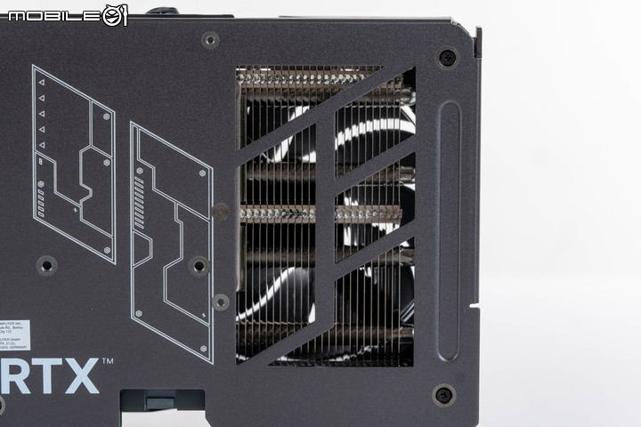 華碩 TUF GeForce RTX 4060 Ti O8G GAMING 顯示卡開箱實測 小顯卡裝大風扇真的有幫助?
