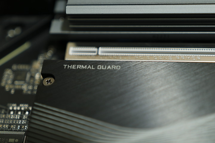 萬元內的誠意之作。由不可描述的 GIGABYTE 技嘉科技 帶來的 【Z790 AORUS ELITE AX】高品質主機板