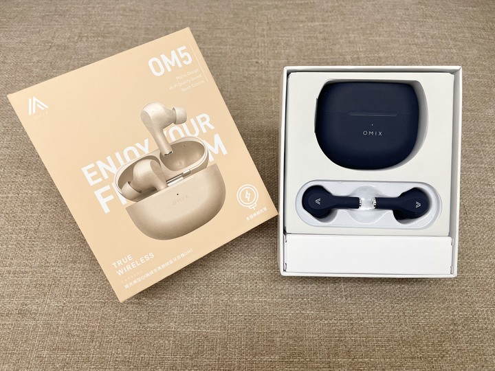 【開箱文】OMIX霧光美型 真無線藍牙耳機 OM5 高貴不貴平價頂配！