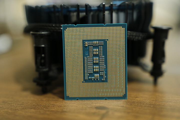 萬元內的誠意之作。由不可描述的 GIGABYTE 技嘉科技 帶來的 【Z790 AORUS ELITE AX】高品質主機板