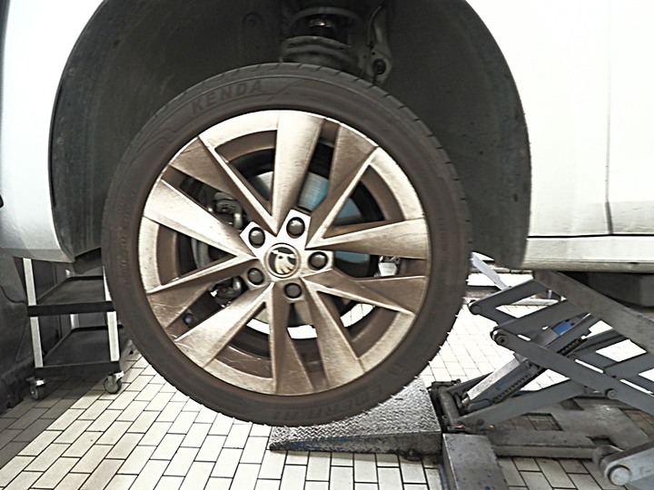 ŠKODA OCTAVIA COMBI 1.0TSI e-TEC 30,000km 保養紀錄