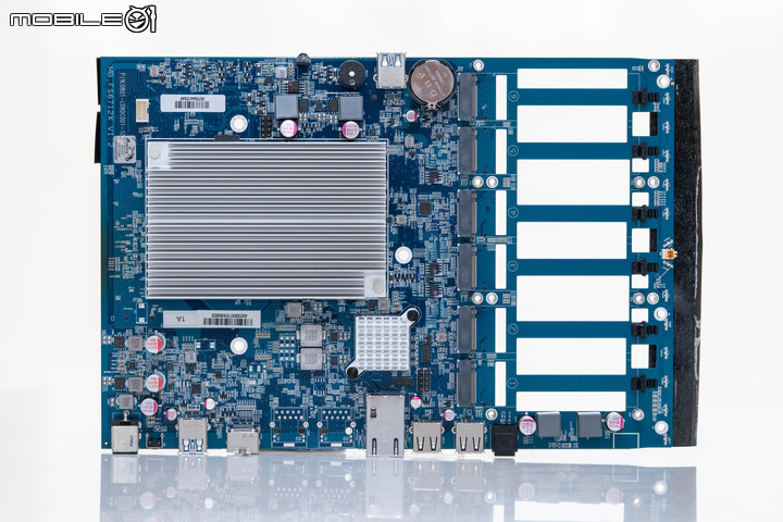 ASUSTOR FLASHSTOR 12 Pro FS6712X NAS 開箱實測 10G 網路搭配全 SSD 配置提供高速存取快感