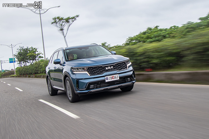 Kia Sorento 渦輪油電試駕|招牌大菜準備上桌!