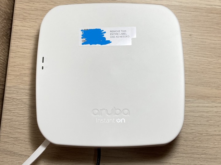 Aruba Instant On 無線基地台AP12 不專業開箱