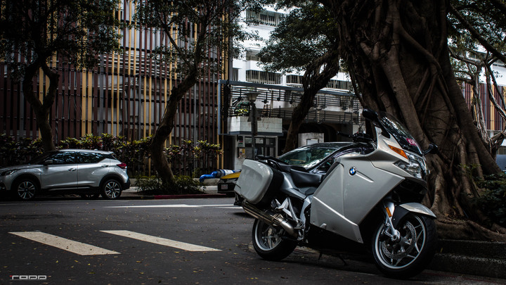 【TODD】【開箱】德意志跑旅旗艦!BMW K1200GT我願稱你最強!