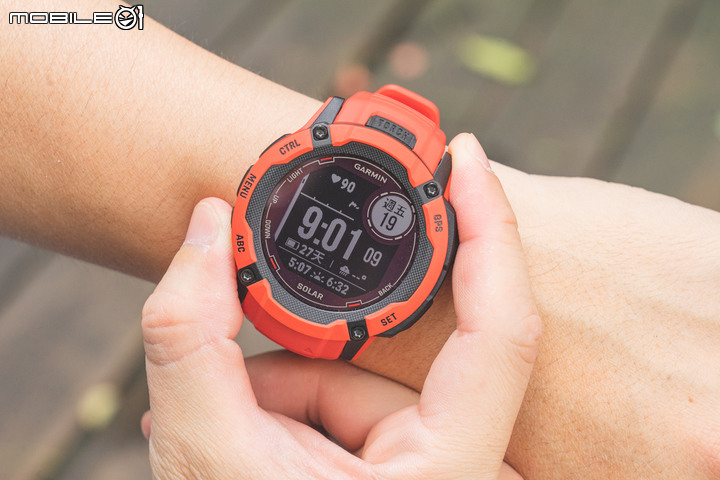 Garmin INSTINCT 2X Solar 本我系列錶款開箱｜首度導入LED手電筒、高CP值探險鉅作！