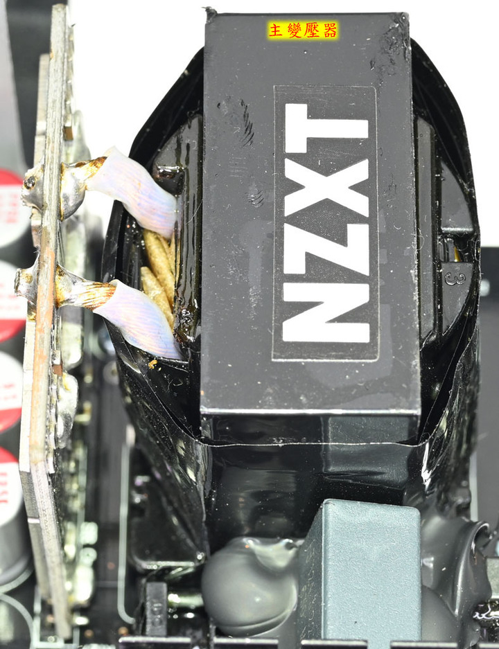 點我看大圖 NZXT C1200 GOLD 1200W金牌全模組化電源開箱