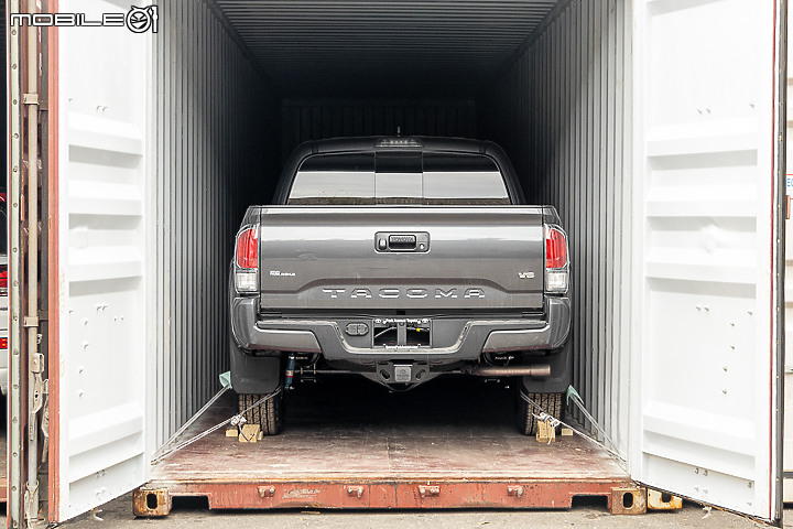 蔣大的 Toyota Tacoma 皮卡 & Four Wheel Campers 露營車廂開櫃紀錄|準備踏上承載式露營車之路!