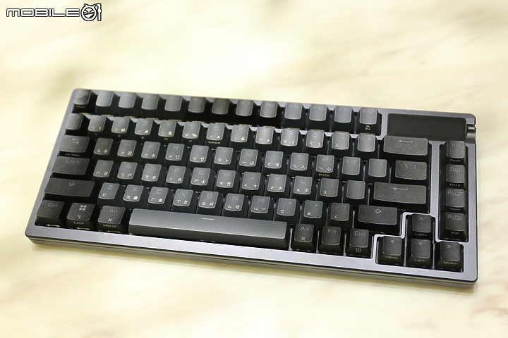 結合頂尖技術的客製化鍵盤|ROG Azoth不專業開箱測試