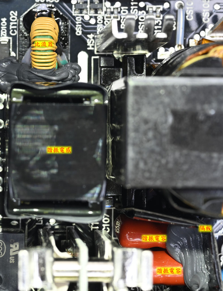 點我看大圖 FSP Hydro Ti PRO 1000W ATX3.0 PCIE5.0鈦金全模組化電源開箱
