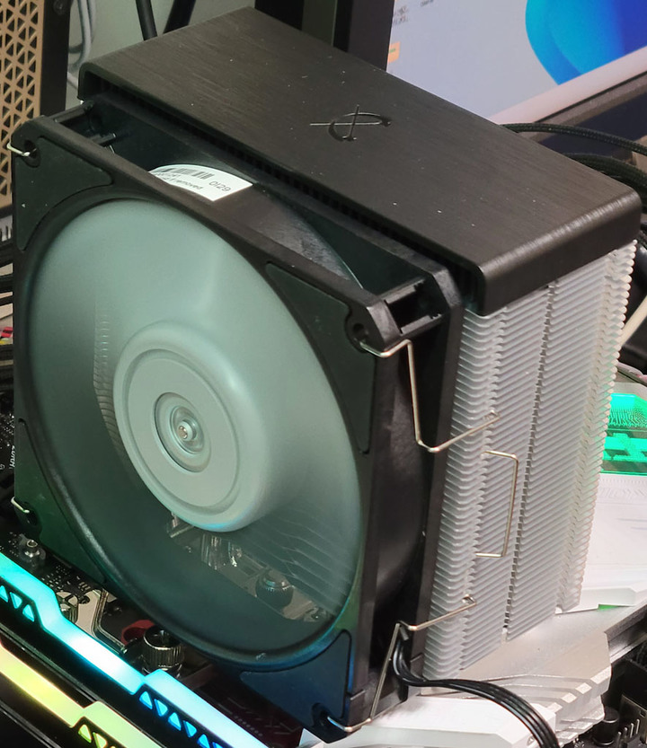 點我看大圖 Cooler Master MOBIUS 120 OC開箱簡測