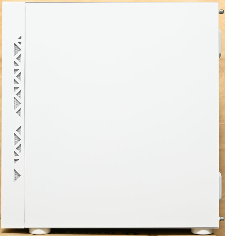 點我看大圖 Bitfenix Tracery ARGB機殼開箱